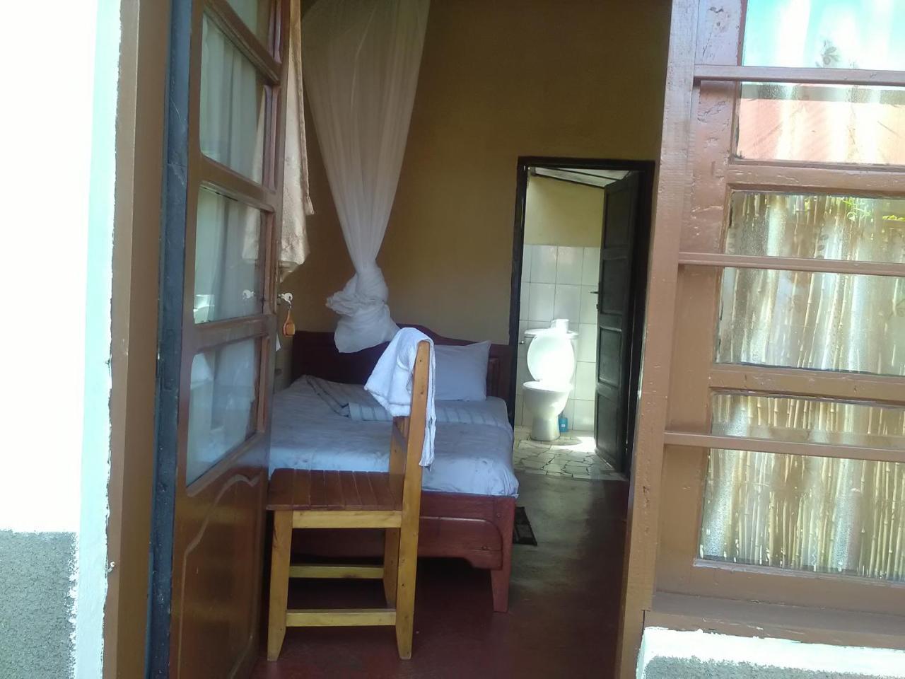 Gloria Motel Cyangugu Extérieur photo