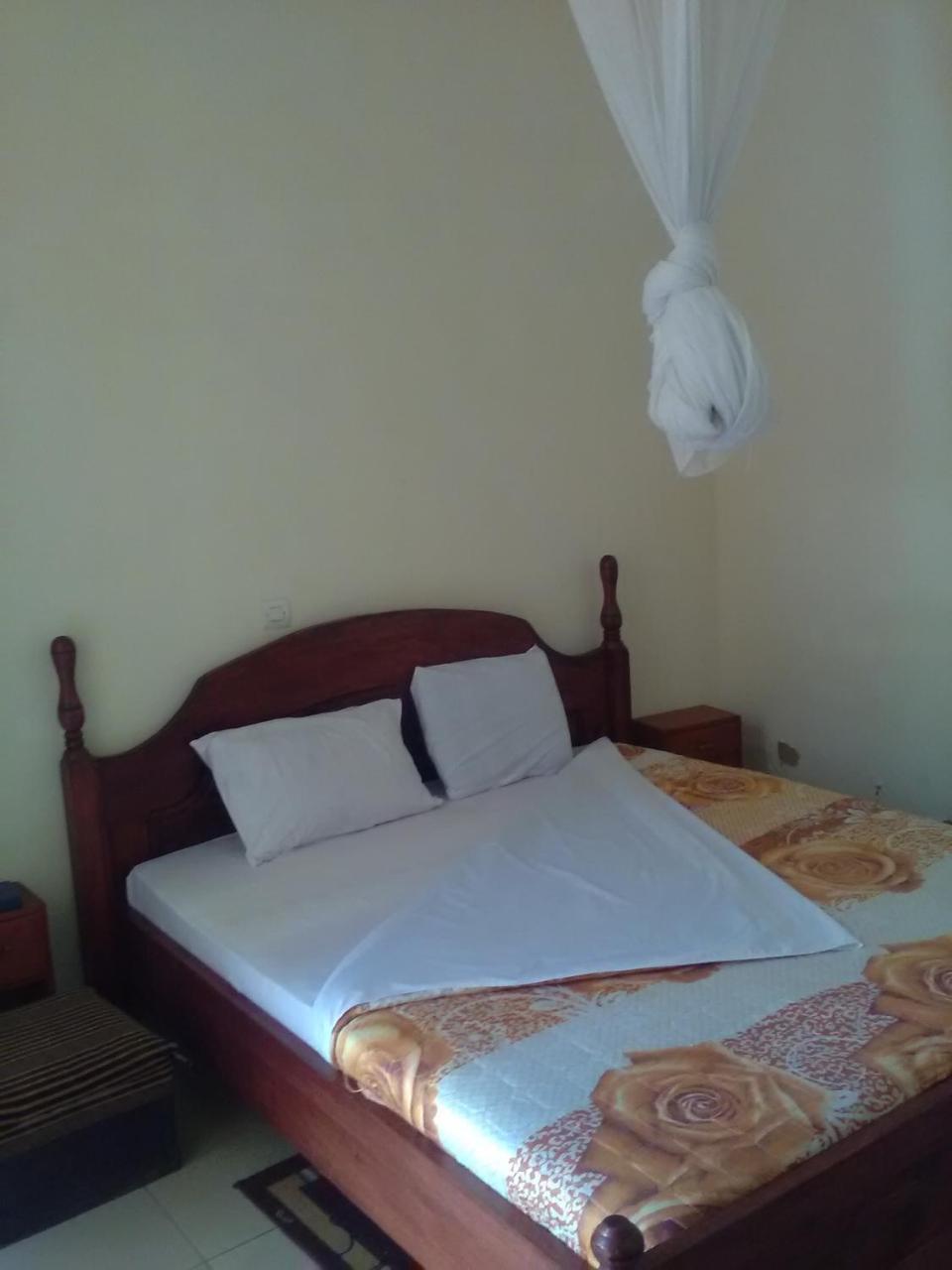 Gloria Motel Cyangugu Extérieur photo