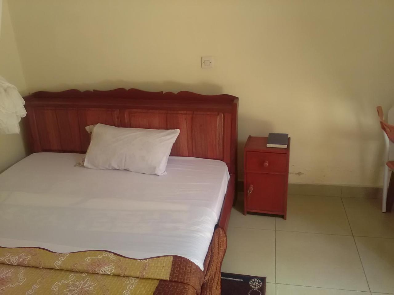 Gloria Motel Cyangugu Extérieur photo