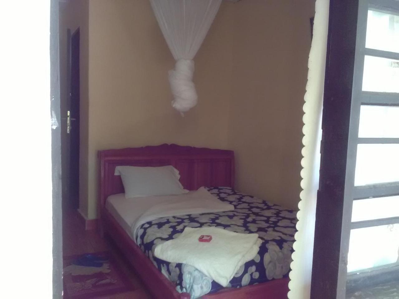 Gloria Motel Cyangugu Extérieur photo